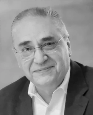 Dr Wade Azmy